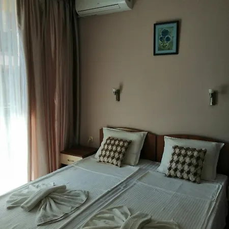 Yana Maison d'hôtes Kiten (Burgas)